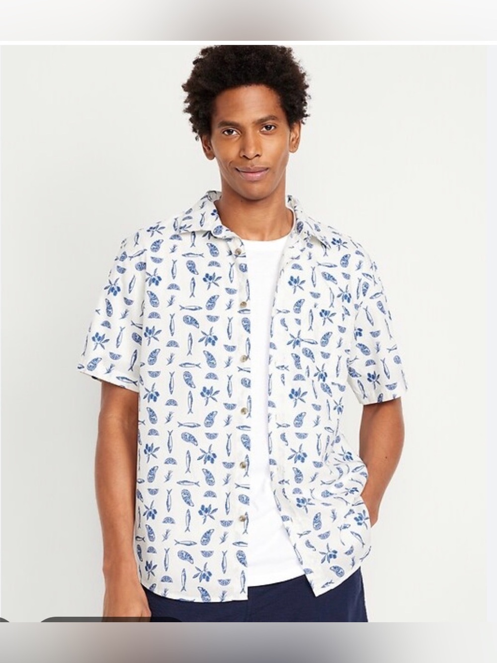 NWT Men’s Old Navy Everyday Shirt, regular fit. Size Medium